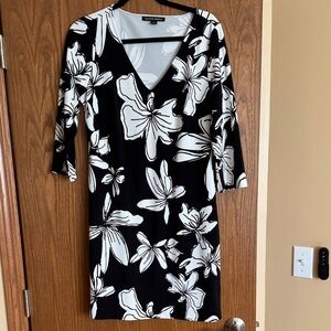 Boston Proper Black and White Floral Long Sleeve Dress
